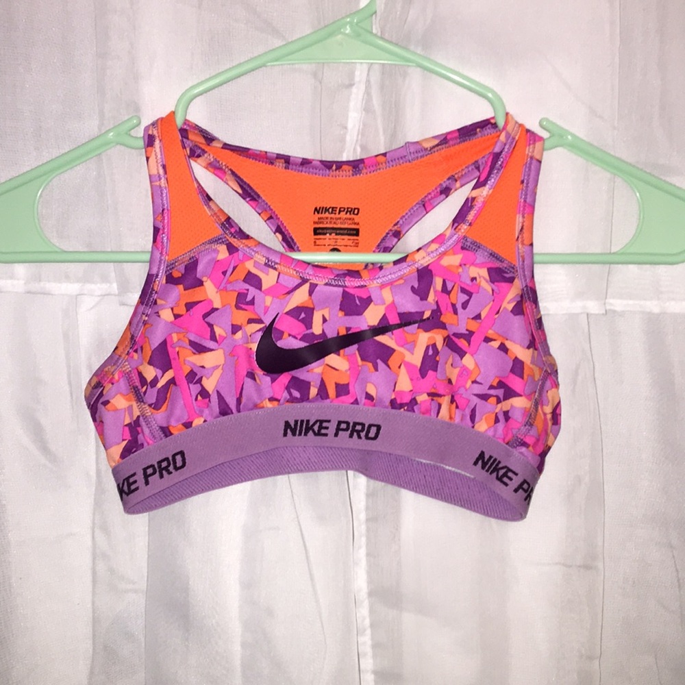 nike pro sports bra